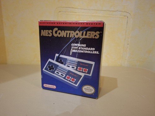 Two vintage official nintendo - official,